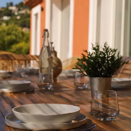 Terra Cotta - Stunning Sea View Private Pool Les Salettes